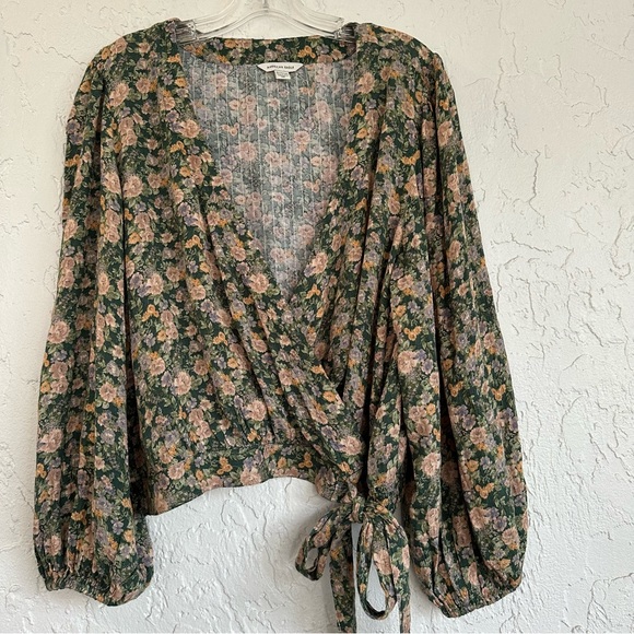 American Eagle Outfitters Tops - AMERICAN EAGLE Women’s Size XL Floral Faux Wrap Top Bohemian